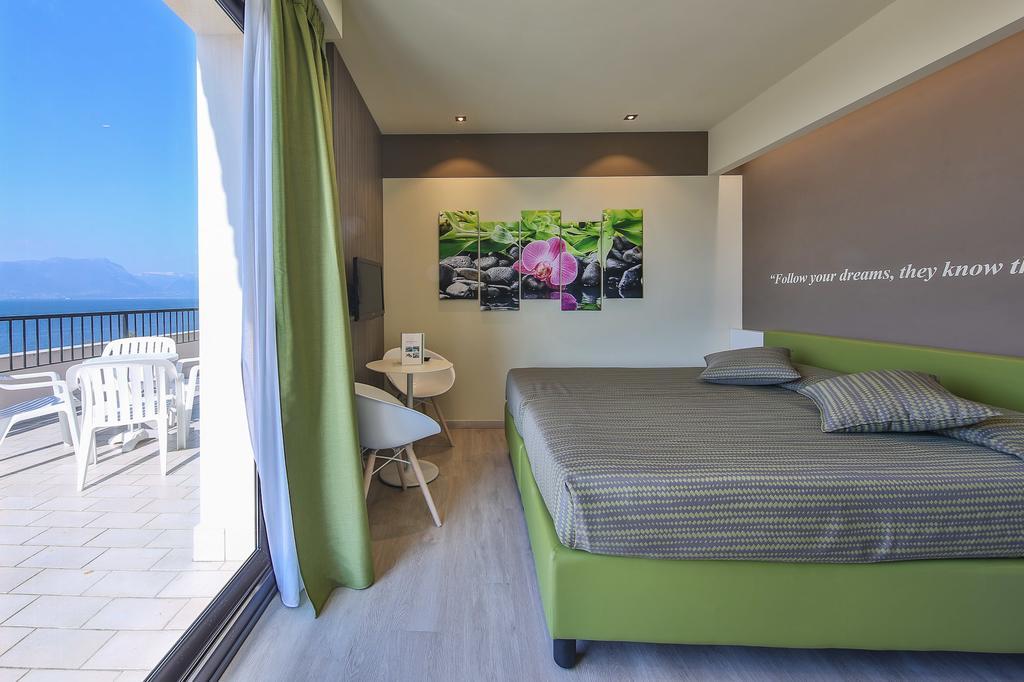 Hotel Ideal Sirmione Dış mekan fotoğraf