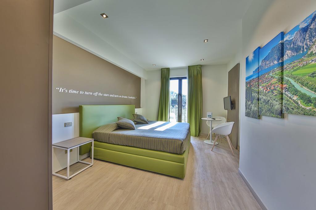 Hotel Ideal Sirmione Dış mekan fotoğraf